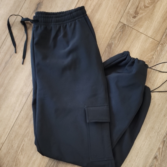 PINK Victoria's Secret Pants - PINK Victoria's Secret Black Cargo Fleece Lined Jogher Pants